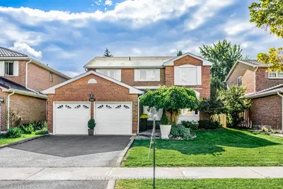 Detached in Mississauga