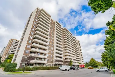 Condo Apartment in Brampton