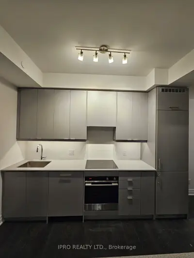 Condo Apartment in Mississauga
