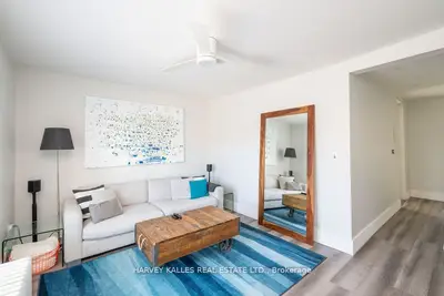 838 Ossington Avenue Upper, Toronto W02, On M6g 3v1