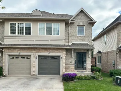 Att/Row/Townhouse in Burlington