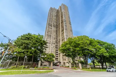 Condo Apartment in Toronto