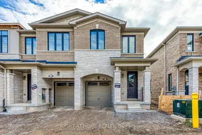 Att/Row/Townhouse in Burlington