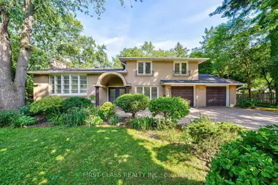 Detached in Oakville