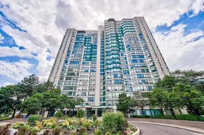 Condo Apartment in Mississauga