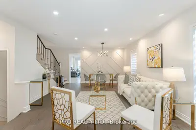 Semi-Detached in Mississauga