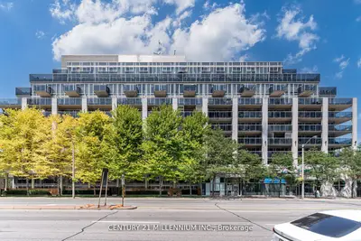 Condo Apartment in Toronto