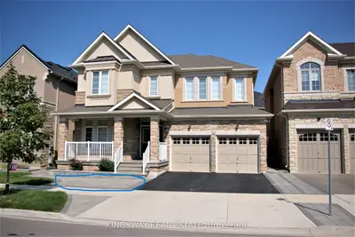 Detached in Oakville