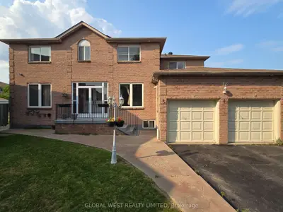 Detached in Brampton