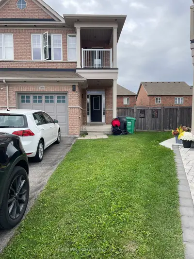 Semi-Detached in Mississauga