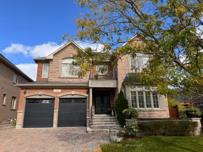 Detached in Oakville