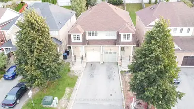 Semi-Detached in Caledon