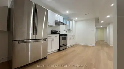 Semi-Detached in Mississauga