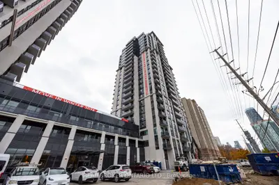 Condo Apartment in Mississauga
