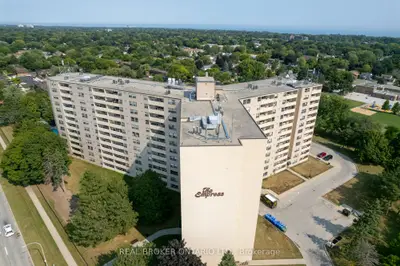 Condo Apartment in Burlington
