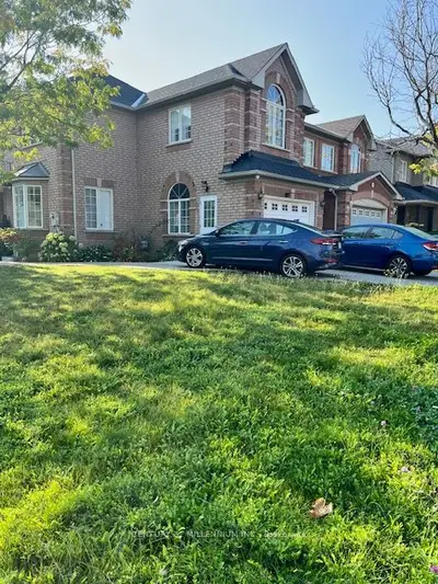 Detached in Brampton