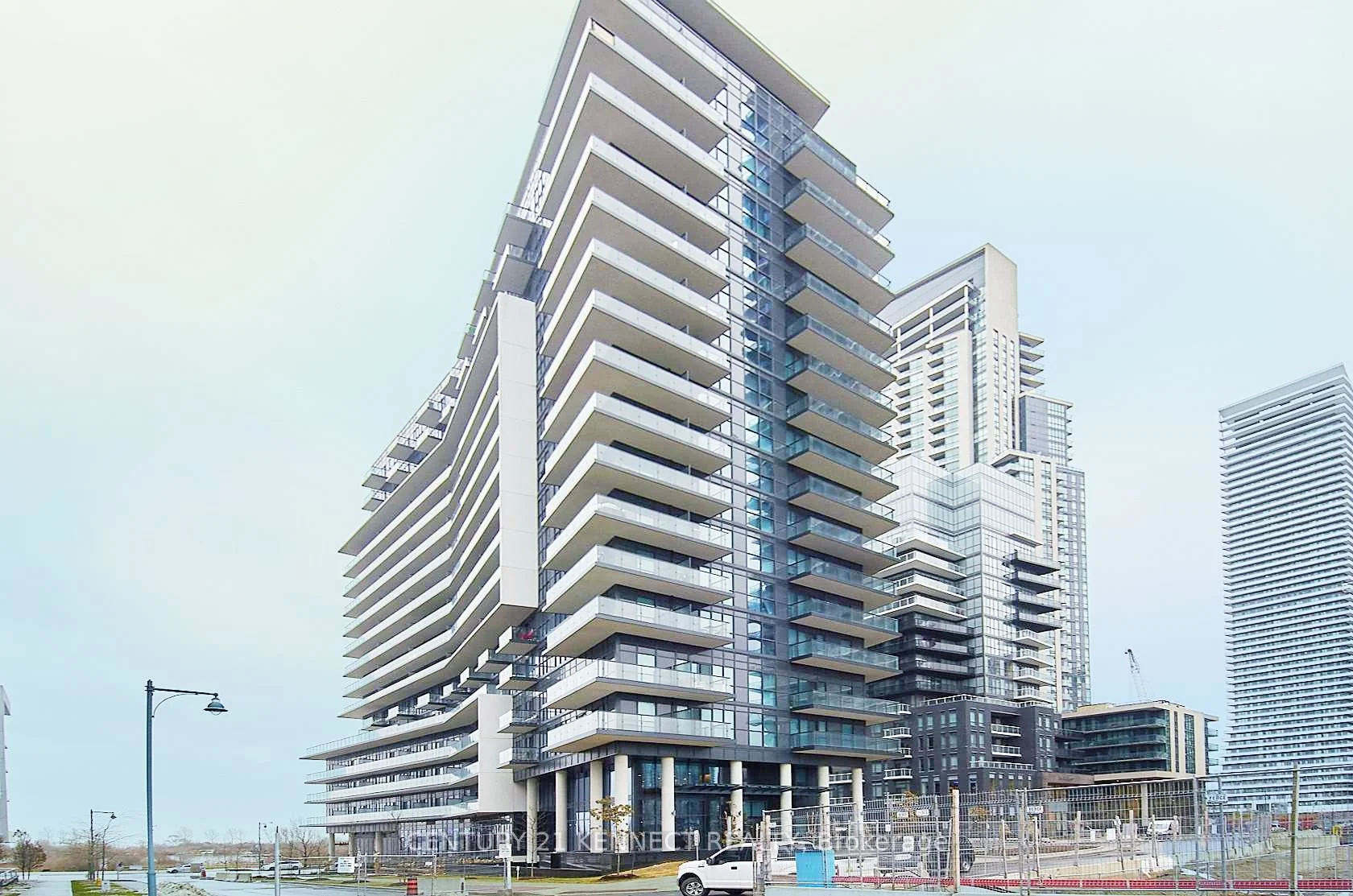 39 Annie Craig Drive 1602, Toronto W06, On M8v 0c5