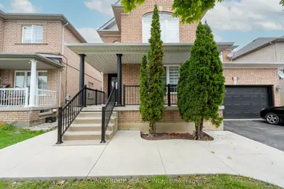 Detached in Brampton