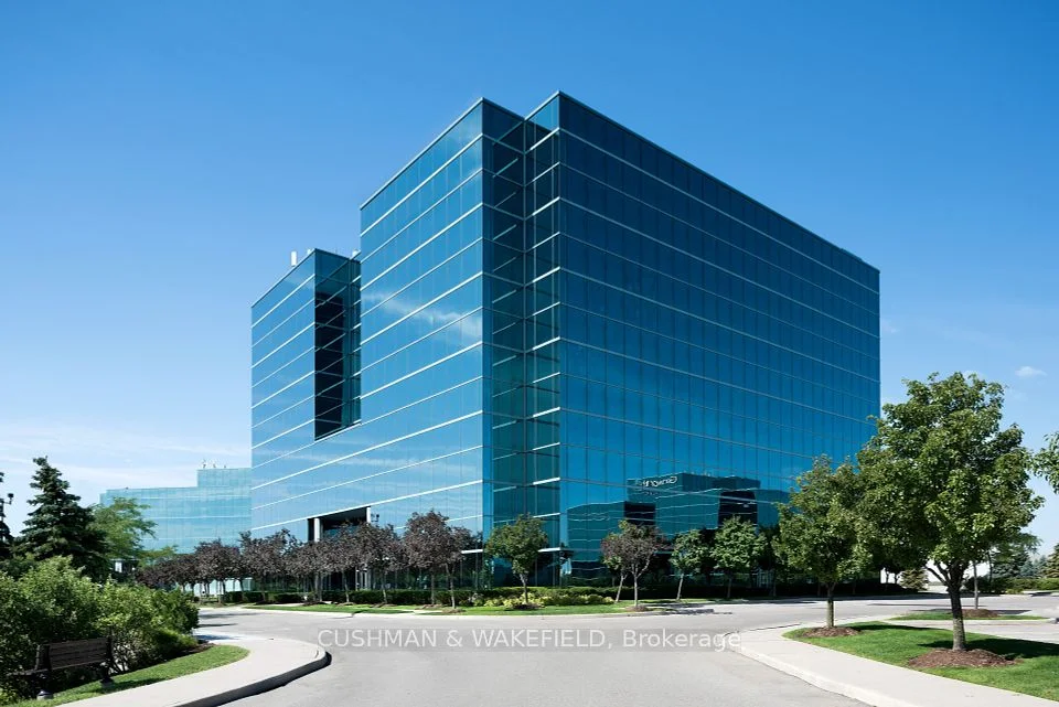 2020 Winston Park Drive 201, Oakville, ON L6H 6X7
