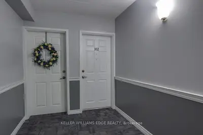 Condo Apartment in Burlington