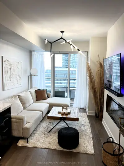 Condo Apartment in Toronto