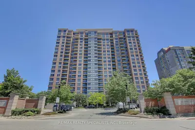 Condo Apartment in Mississauga