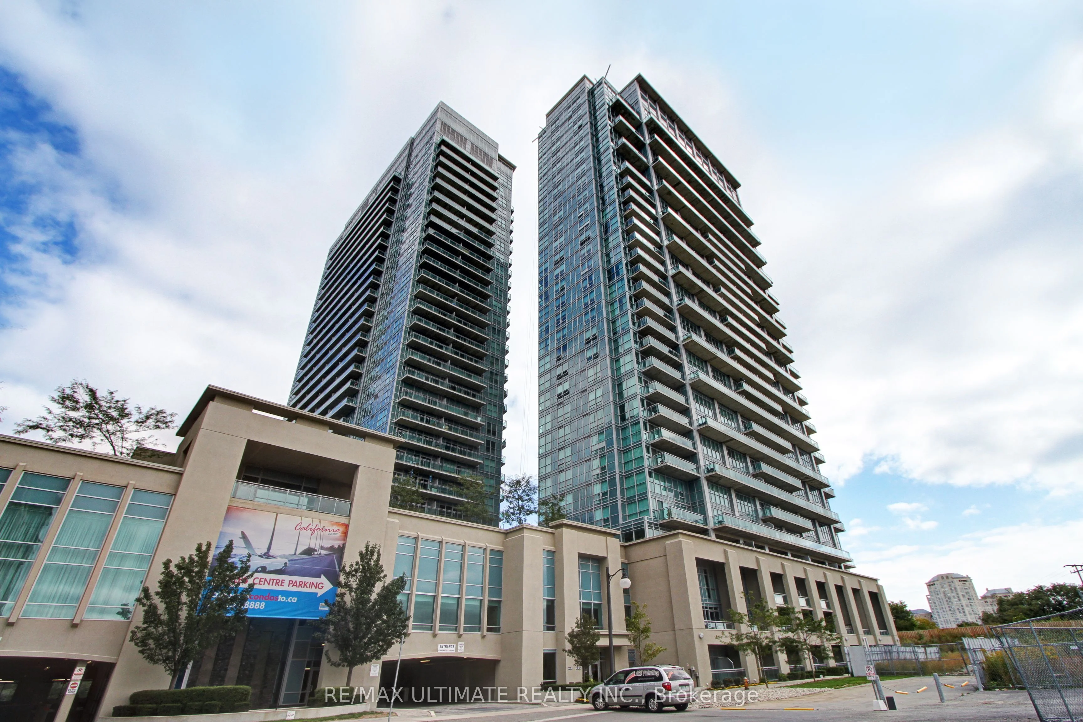 Condo Apartment in Toronto