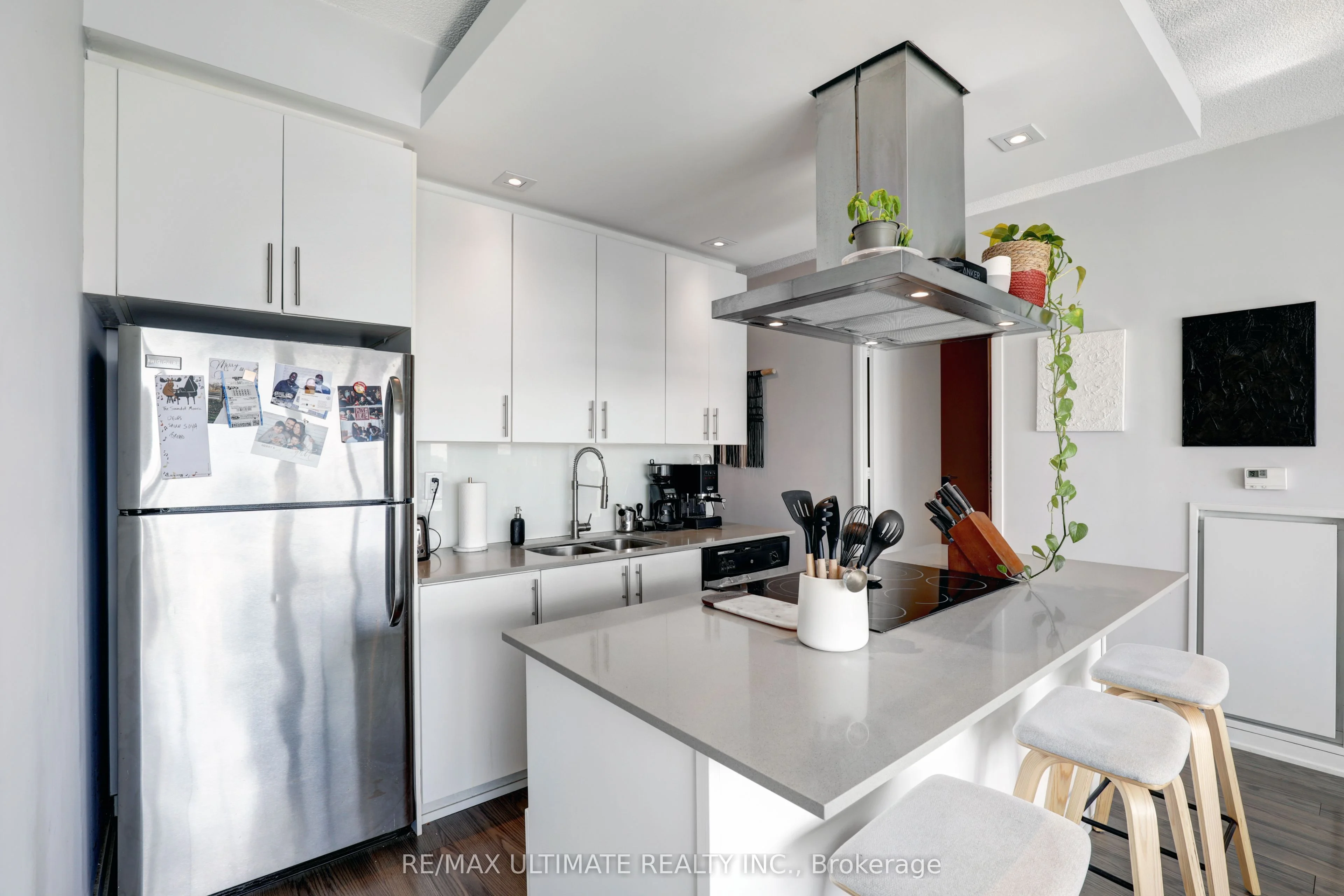 165 Legion Road 1330, Toronto W06, ON M8V 0B3
