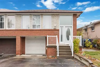 Semi-Detached in Mississauga