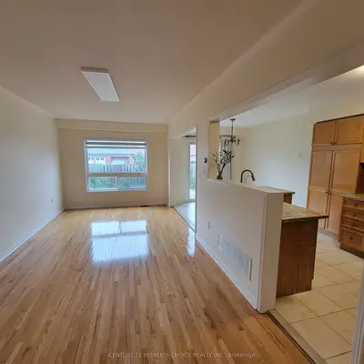 Att/Row/Townhouse in Mississauga