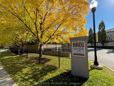 Condo Apartment in Mississauga