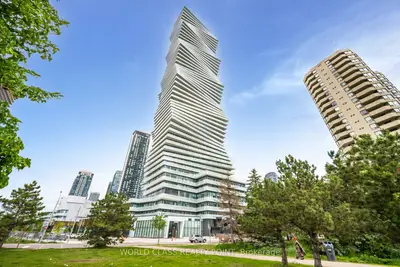 Condo Apartment in Mississauga