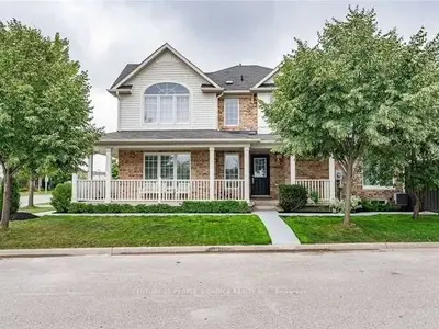 Att/Row/Townhouse in Oakville