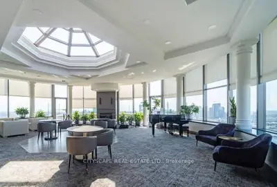 Condo Apartment in Mississauga