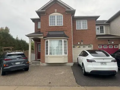 Semi-Detached in Milton