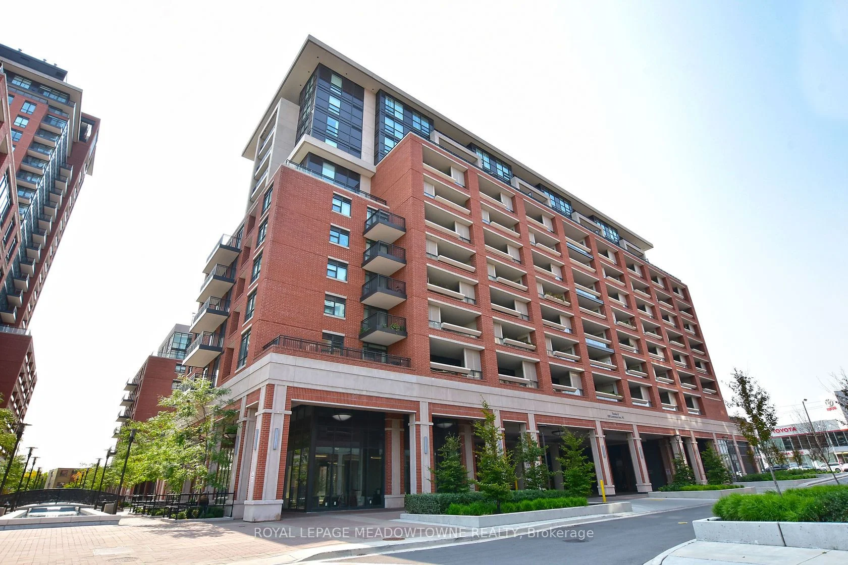 830 Lawrence Avenue W 825, Toronto W04, On M6a 1c3