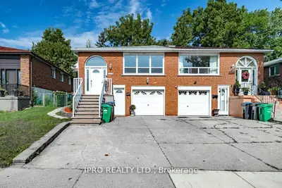 Semi-Detached in Mississauga