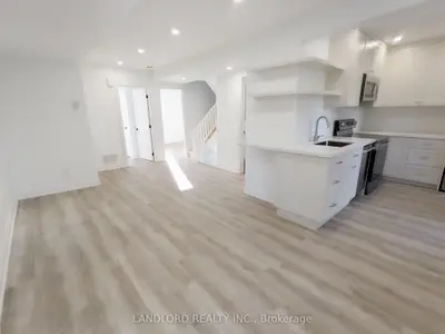 Duplex in Toronto