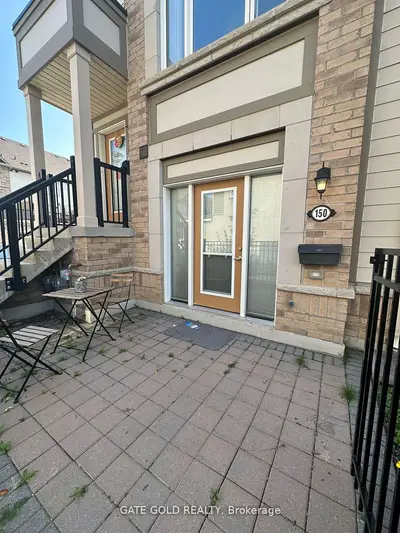Condo Townhouse in Brampton