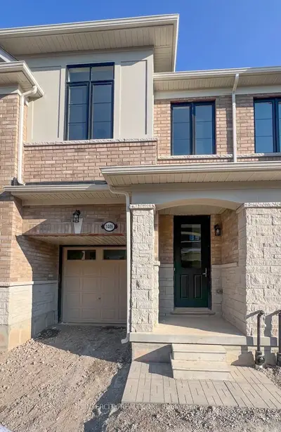 Att/Row/Townhouse in Burlington