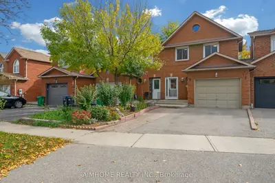 Semi-Detached in Mississauga
