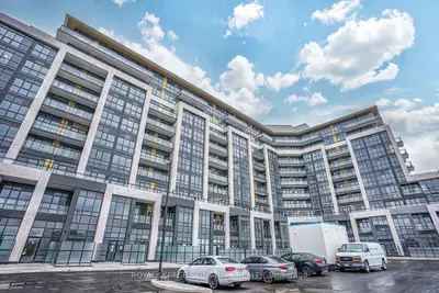 Condo Apartment in Oakville