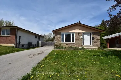 Detached in Brampton