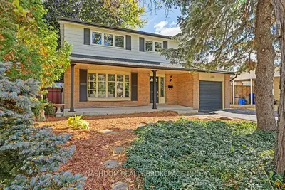 Detached in Burlington