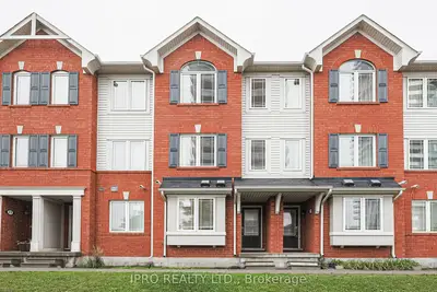 Condo Townhouse in Brampton
