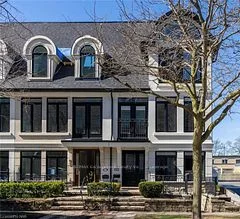 152 REYNOLDS Street, Oakville, ON L6J 3K9