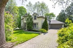 208 KING Street, Oakville, ON L6J 1B5