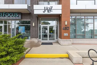 Condo Apartment in Burlington