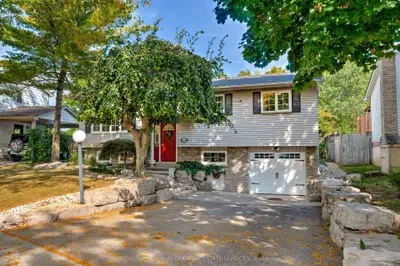 Detached in Burlington