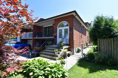 Semi-Detached in Mississauga